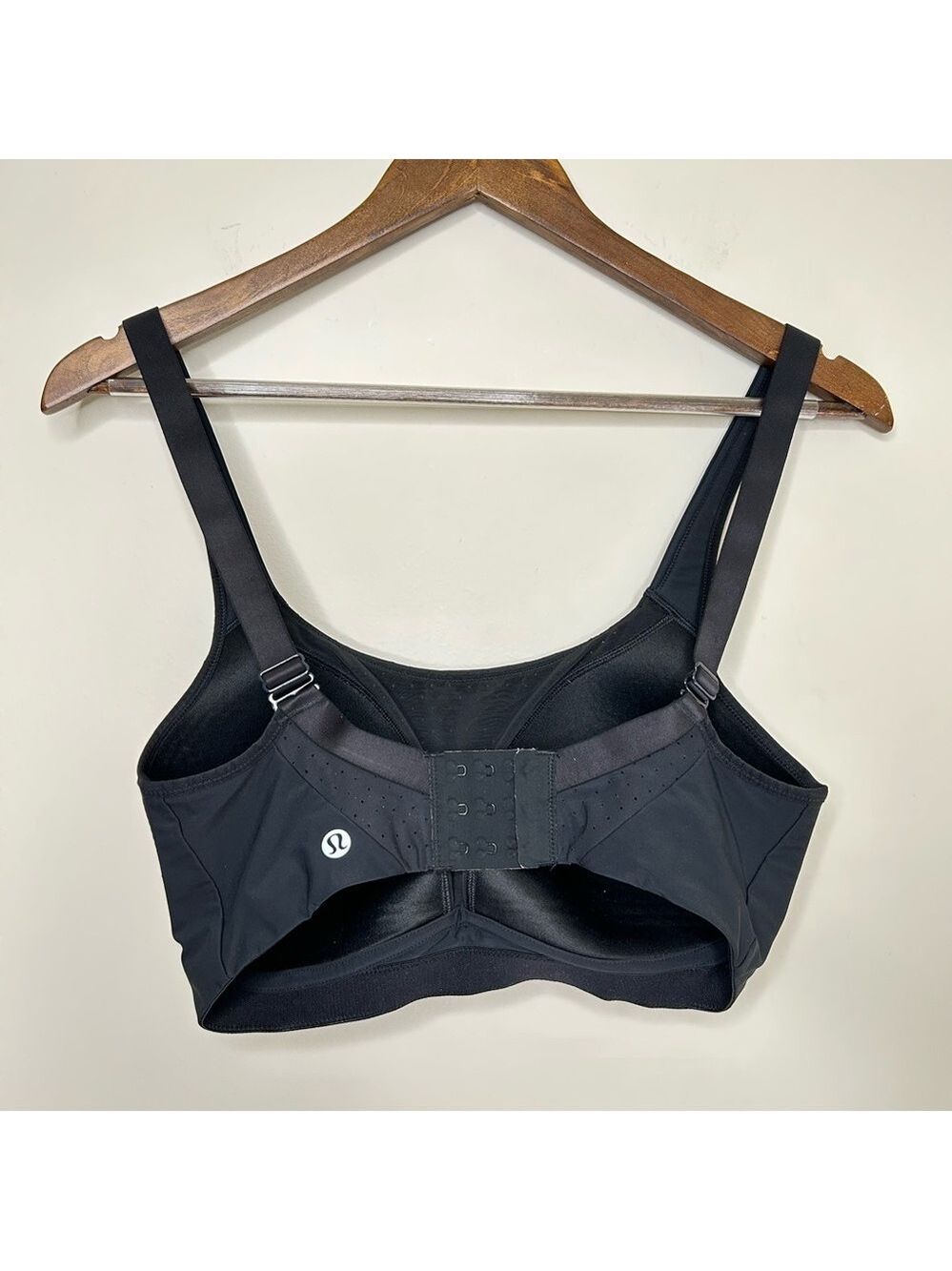 Lululemon Run Times Bra Black 32E High Support - Picture 5 of 6